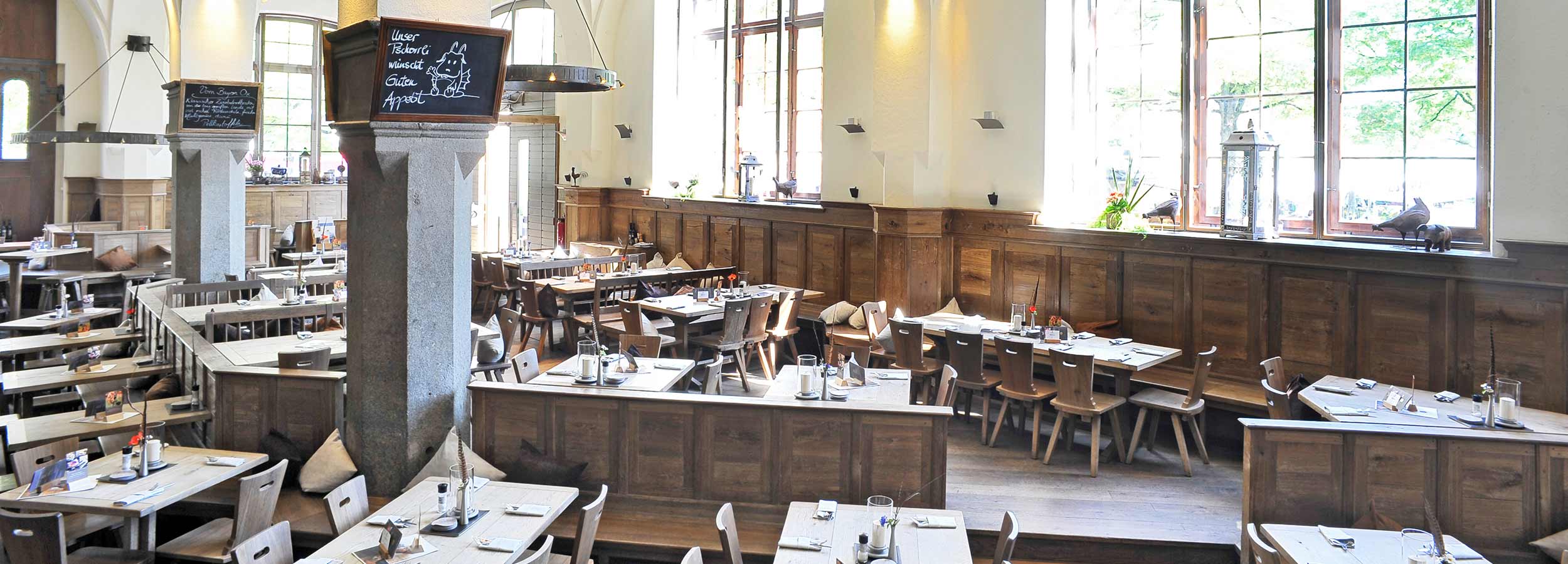 Das bayerische Wirtshaus &bdquo;Der Pschorr&ldquo; &ndash; direkt am Viktualienmarkt in München Innenstadt