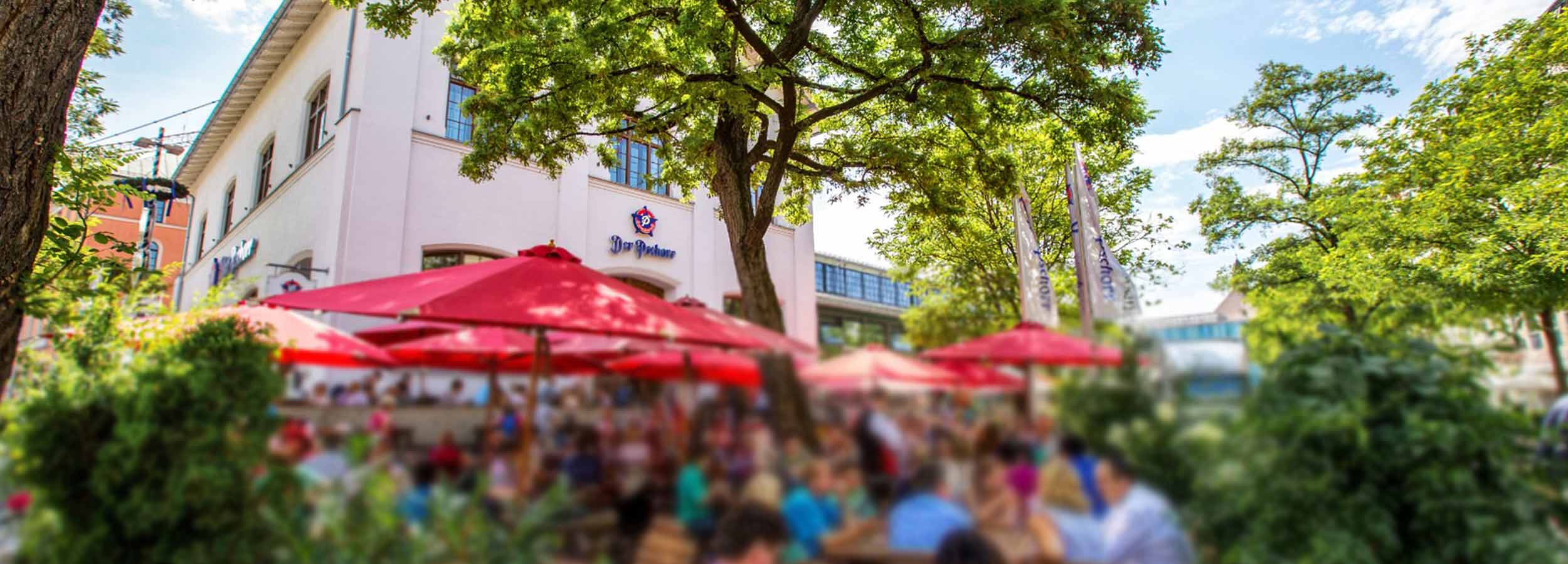 Biergarten &ndash; Wirtsgarten in der Münchner Innenstadt am Viktualienmarkt
