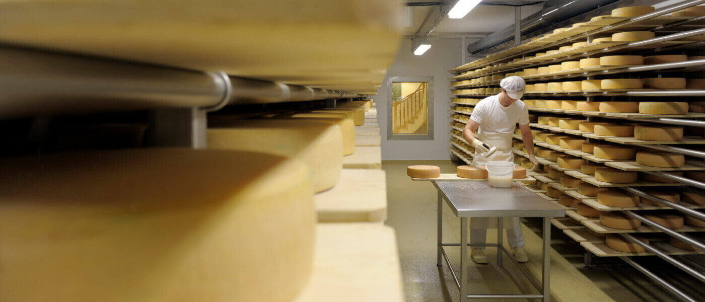Heu&shy;milchk&auml;se aus der Natur&shy;k&auml;serei Tegern&shy;seer&shy;Land im Wirtshaus und Restaurant &ldquo;Der Pschorr&rdquo; am Viktualienmarkt