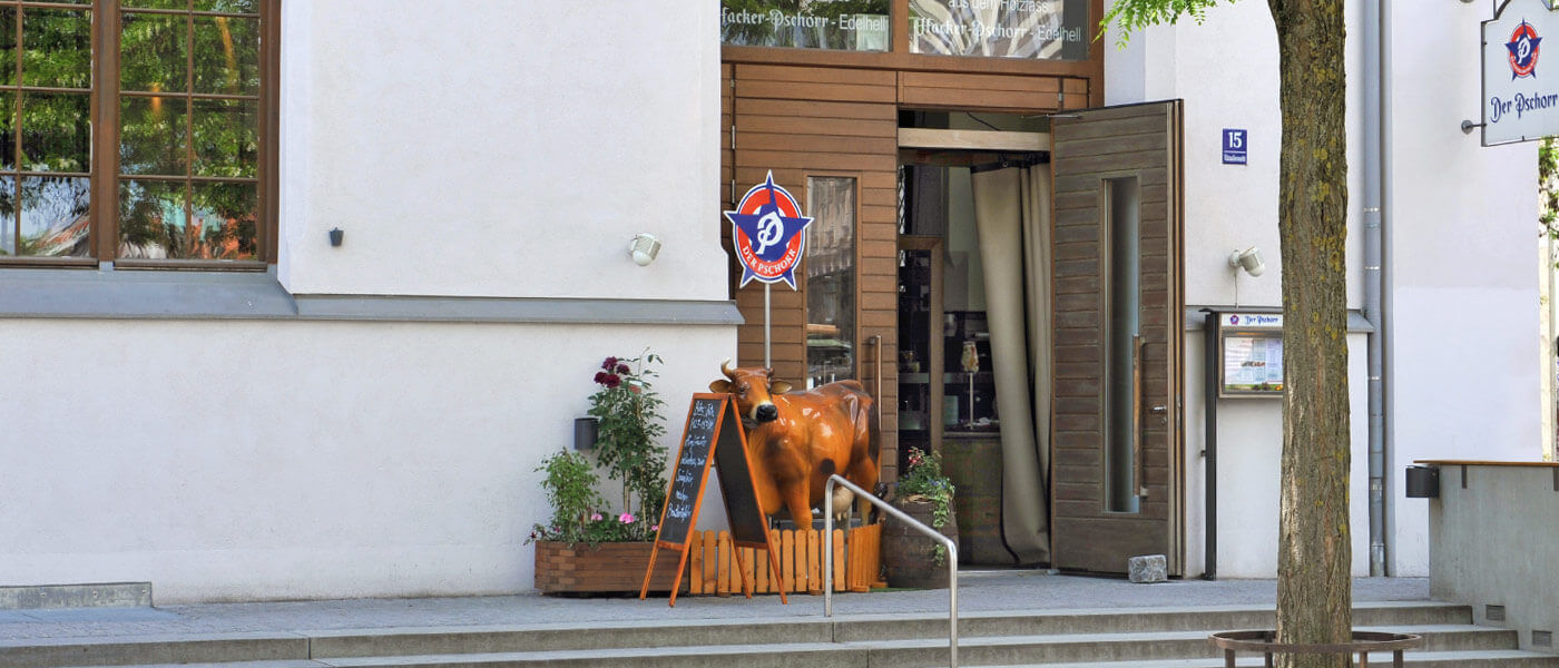 &bdquo;Der Pschorr&ldquo; &ndash; a traditional bavarian restaurants in the muncih city center